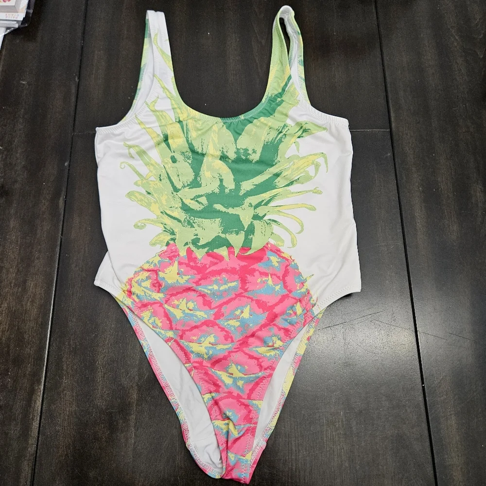 Chubbies Women’s One Piece Swimsuit Pink Pineapple Print Size small NWOT - Picture 1 of 7